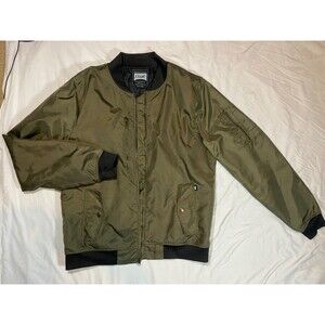 Beautiful Giant Lined Green Zip-Up Multi Pocket Bomber jacket Size X-Large